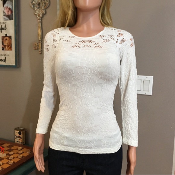 New Kathy Tops - White stretch fitted open crochet detail top